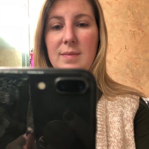 Meet your Posher, Stacey